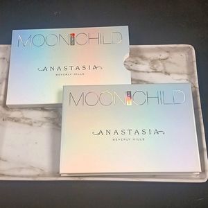 Anastasia Beverly  Hills "Moon Child" Glow Kit Pallette